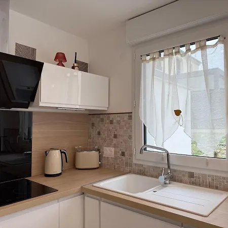 Cocon Climatisé Avec Terrasse Et Parking Privé - Disneyland à 10 Min Apartamento *